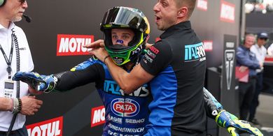 Perasaan Rival Mario Aji setelah Menang Dramatis di Moto2 Belanda 2025