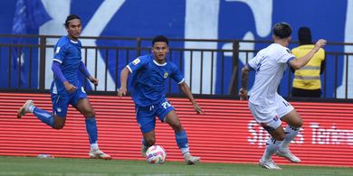 Bocah 18 Tahun Persib Buang-buang Peluang, Bojan Hodak Kirim Pembelaan