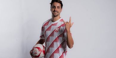 RESMI - Persis Solo Datangkan Adriano, Winger Portugal Jebolan FC Porto
