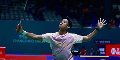 Alwi Farhan Mendadak Jadi Perhatian Media Malaysia saat Viktor Axelsen Beri Jalan ke Kejuaraan Dunia 2025