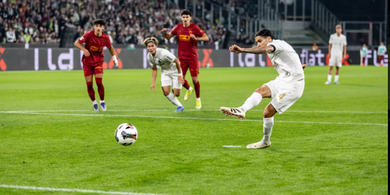 Debut di Bundesliga, Kevin Diks Langsung Ketemu Timnya Wakabayashi