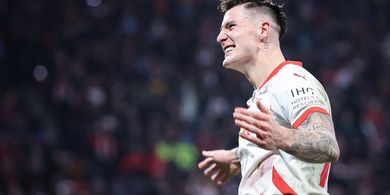 Benjamin Sesko Resmi Ditawar Newcastle 1,7 Triliun, Man United Hanya Nunggu di Pojokan