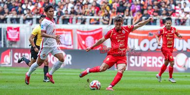 Persib Vs Arema FC - Gustavo Franca Beberkan Rasanya Main di Stadion GBLA yang Dipenuhi Bobotoh