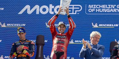 Bagnaia Bukan Favorit di Pasar Pembalap 2027, Marquez Bisa Berduet dengan Acosta di Honda?