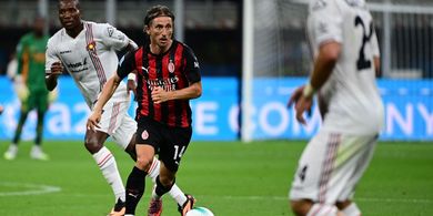 Mercusuar di Tengah Kegelapan AC Milan, Pak Tua Luka Modric Jaga Standar