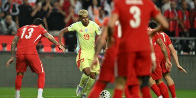 Balasan Pelatih Timnas Spanyol untuk Hansi Flick usai Dituduh Tak Becus Jaga Lamine Yamal