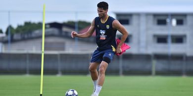 Psywar Bek Persib Jelang Hadapi Bangkok United, Tak Ada Alasan untuk Kalah