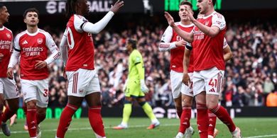 Hasil Liga Inggris - Bikin Kiper Keturunan Filipina Juara Piala Dunia Kewalahan, Arsenal Hajar West Ham