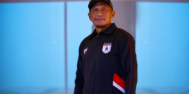Mengulang Kisah Sukses 20 Tahun Lalu, Persipura Datangkan Rahmad Darmawan dan Regi Aditya