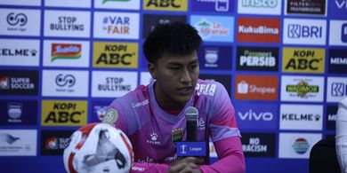 Clean Sheet saat Persib Vs Arema FC Milik Kiper 19 Tahun, Teja Paku Alam Mengalah Belum Cetak Rekor demi Taktik Persib