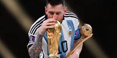 Aneh, Patung Raksasa Messi di India Malah Mirip Ronaldo