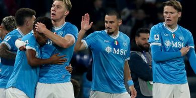 Dari Menit ke Menit Liga Italia - Napoli Gandakan Skor, 4 Laga Lain Masih 0-0