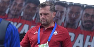 Lepas Bojan Hodak, Igor Tolic Resmi Jadi Pelatih Persib Bandung