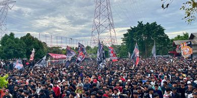 Ribuan The Jakmania Datang ke Samarinda untuk Persija, Rizky Ridho Terharu