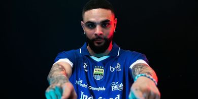 Saat Paling Dibutuhkan, Layvin Kurzawa Step Up Bikin Assist Pertama untuk Persib usai Langganan Hanya Main 5 Menit