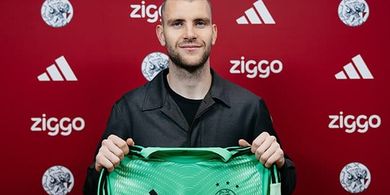 Maarten Paes Kecewa Berat: Ajax Harus Ngaca