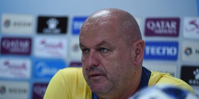 Kata Bojan Hodak usai Persib Ditahan Arema FC, Akui Kesaktian Kiper 36 Tahun