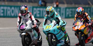 Tertampar Veda Sudah Podium Duluan dan 2 Kali Diasapi pada Moto3 2026, Raut Adik Pembalap MotoGP Mulai Berubah