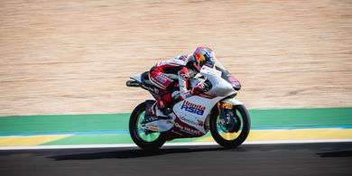 Hasil Moto3 Brasil 2026 - Veda Cetak Sejarah Naik Podium, Finis Ketiga dari Posisi Start Ke-10
