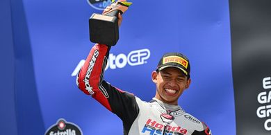Veda Hindari Alkohol di Podium Moto3 Brasil 2026, Murid Marquez Beri Selamat sebagai Teman Baik