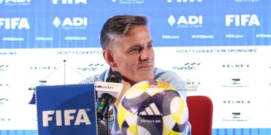 John Herdman Main Bola bareng di Lombok, Makin Melokal sebagai Pelatih Timnas Indonesia