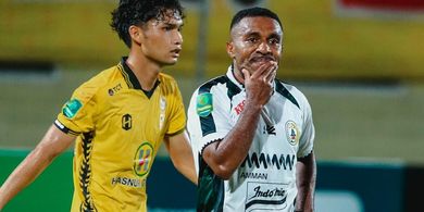 Hasil Championship - PSS Sleman Tumbang, Persipura Imbang