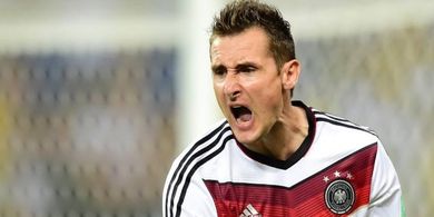 Rekor Piala Dunia - Saat Tukang Kayu Ambil Alih Status Raja Gol dari Ronaldo Nazario di Tanah Kelahirannya