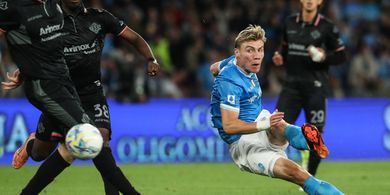 Hasil Liga Italia - Emil Audero Gagalkan 1 Penalti, Cremonese Tetap Keok Dibantai Napoli