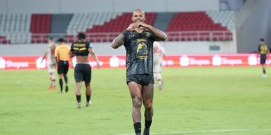 Senjata Sepak Pojok Diaktifkan, Malut United Punya Striker Pencetak 20 Gol