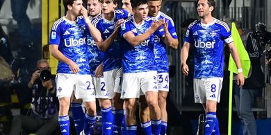 Hasil dan Klasemen Liga Italia - Como Cetak Sejarah, AC Milan Terancam Longsor dari 4 Besar