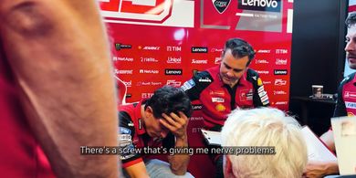 Hilang Taji karena Sekrup Geser di Mandalika dan Tak Bilang-Bilang, Marc Marquez Menangis