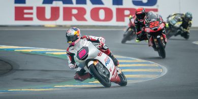 Kebalikan Pembalap Malaysia, Veda Fokus Belajar dan Kejar Konsistensi pada Moto3 Catalunya 2026