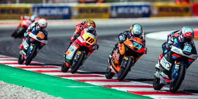 Tertinggal sampai 8,8 Detik dari Veda, Curhat Pole Sitter Moto3 Catalunya yang Menderita