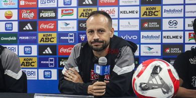 Pelatih Persijap Tak Ciut Hadapi Persib meski Stadion Dipenuhi Bobotoh