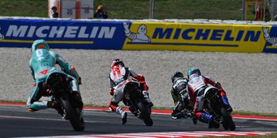 Senang meski Dikalahkan Veda Lagi, Ayah Marco Simoncelli Sambut Pembalapnya setelah Dihukum Berlebihan