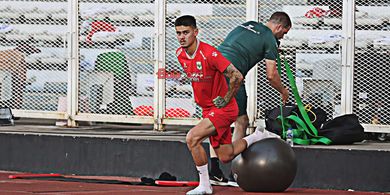  Bek Timnas Indonesia Mees Hilgers Mangkir dari Latihan Pertama FC Twente usai Kontrak Diperpanjang Otomatis, Dikait-kaitkan dengan Feyenoord
