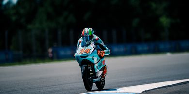 Veda Terselamatkan oleh Rival yang Didiskualifikasi saat Practice Moto3 Ceko 2026, Murid Mantan Manajer Marquez Kehabisan Kata-kata