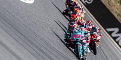 Dramatis Veda Ikut Beri Kegilaan Lap Terakhir Moto3 Ceko 2026, Murid Marc Marquez Beruntung Podium