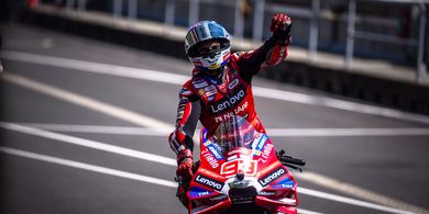 Dunia Berputar Lebih Cepat, Bos Aprilia Tidak Bodoh Lihat Bezzecchi Terpuruk saat Marc Marquez Hebat Lagi
