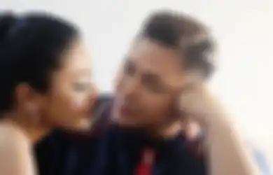 Nikita Mirzani Kaget Ivan Gunawan Sebut Tak Pernah Mimpi Basah, Sang Desainer Mendadak Pamer Kekasih Baru Hingga Rela Tampil Lebih Gagah di Depan Kamera: Dia Suka Ada Brewoknya