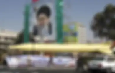 Jumawa di Tengah Konflik Militer Dunia, Iran Pamer Rudal Baru yang Mampu Jangkau Target Sejauh 280 Km, Menhan Iran Sebut Musuh-musuh Negaranya Ketakutan