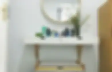 Apa Peletakan Cermin di Balik Pintu Itu Benar? atau Malah Hadirkan Energi Buruk?
