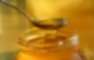 Sering Dilakukan, Minum Air Hangat Campur Madu Bisa Jadi Racun!
