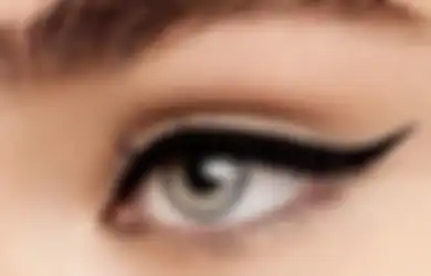 Intip 5 Rekomendasi Pen Eyeliner yang Mudah Digunakan Oleh Pemula