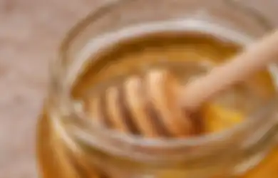 Berat Badan Turun 5 Kg dalam Seminggu Cuma dengan Madu. Simak Caranya!