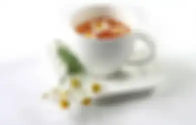 Bisa Diseduh dan Dijadikan Toner, Ini 5 Manfaat Teh Chamomile Buat Kesehatan Kulit