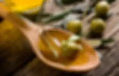 Ternyata Ini Cara Mudah Pakai Minyak Zaitun Biar Kulit Glowing & Sehat