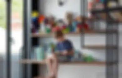 Di Rumah Terus Selama Pandemi, Ajar Anak Rapikan Barangnya dengan Cara Ini