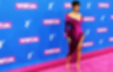 Yuk Intip Best Dressed MTV VMA 2018 yang Elegan dan Glamour! 