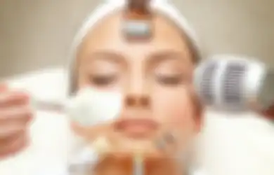 Apakah Perlu Melakukan Facial Wajah ke Salon? Ini Penjelasannya